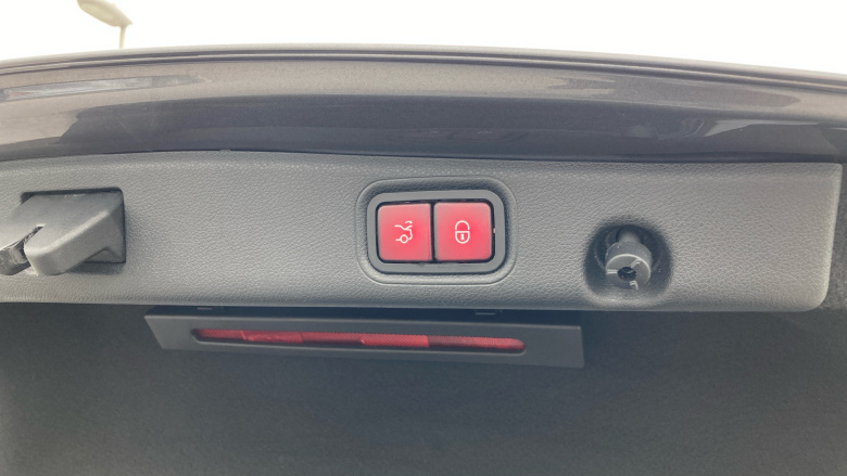 Mercedes-Benz E-Class E220d AMG Line Night Edition Prem + 4dr 9G-Tronic Diesel Saloon